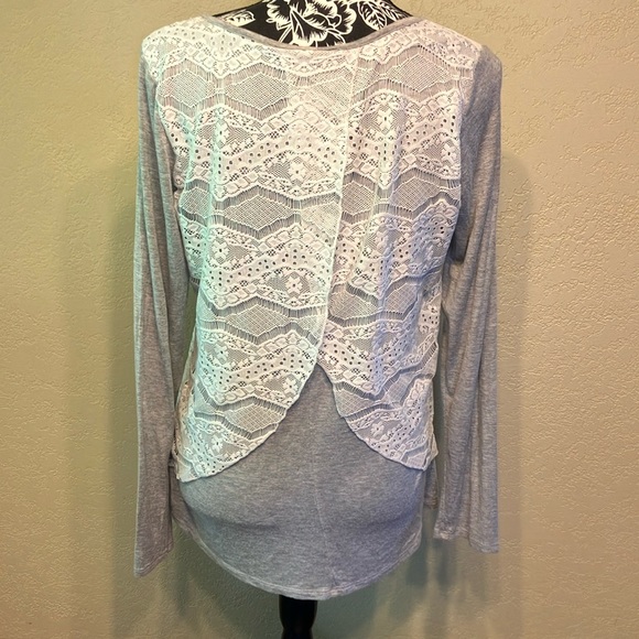 M ROSE DIAMOND GRAY WITH LACE OVERLAY CROSS BACK DETAILING - Picture 3 of 7